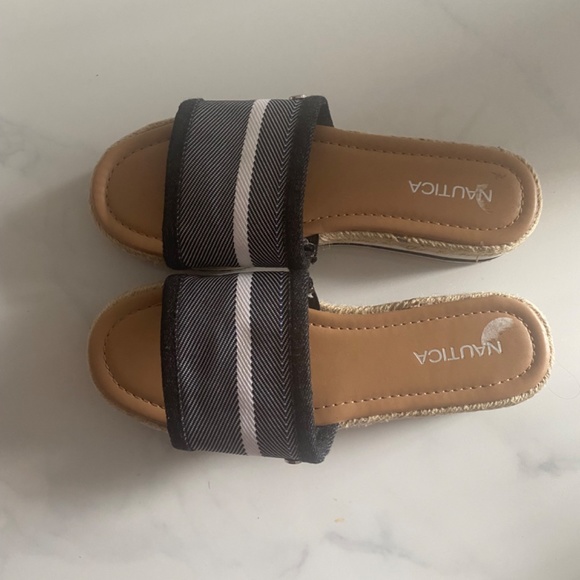 Nautica sandals size 7 - Picture 2 of 3